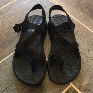 Classic Chacos, Black, Size 8